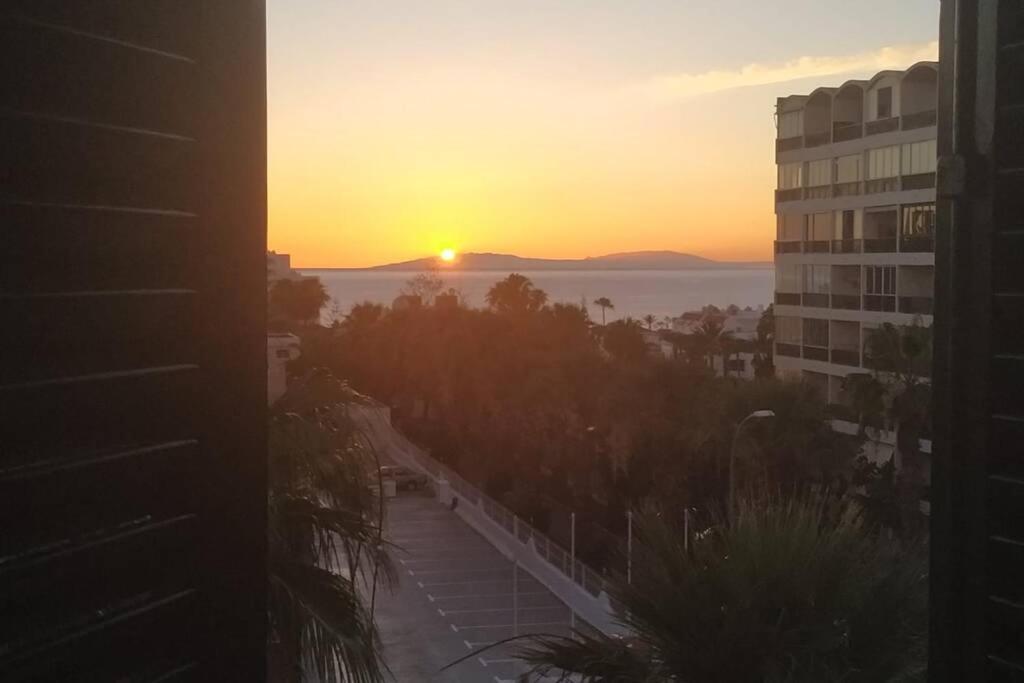 Duplex In Playa De Las Americas-Center Экстерьер фото
